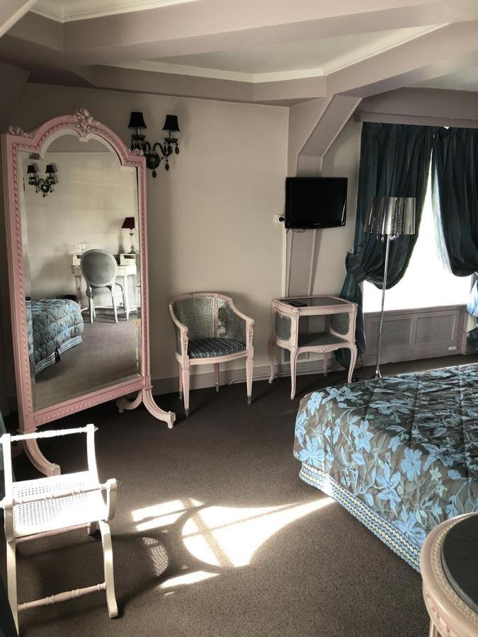 Le Cabouillet Hotel LʼIsle-Adam Buitenkant foto