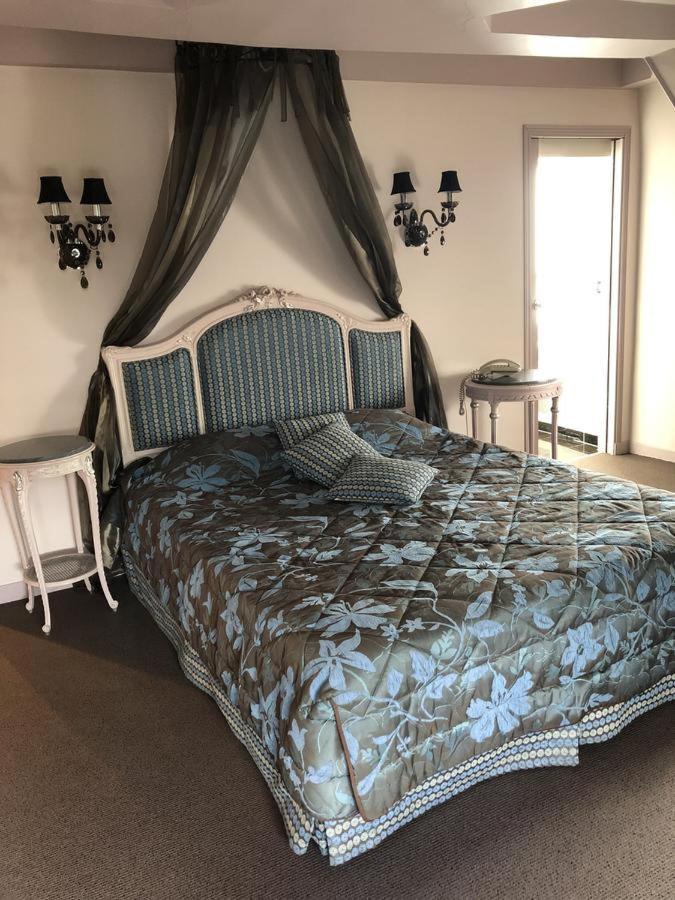 Le Cabouillet Hotel LʼIsle-Adam Buitenkant foto