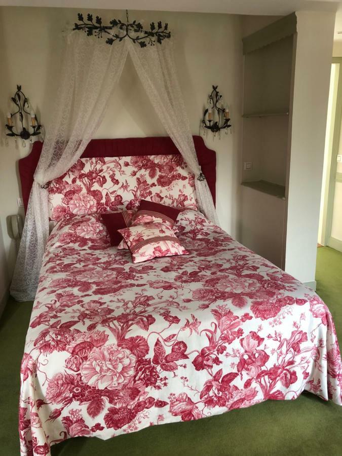 Le Cabouillet Hotel LʼIsle-Adam Buitenkant foto