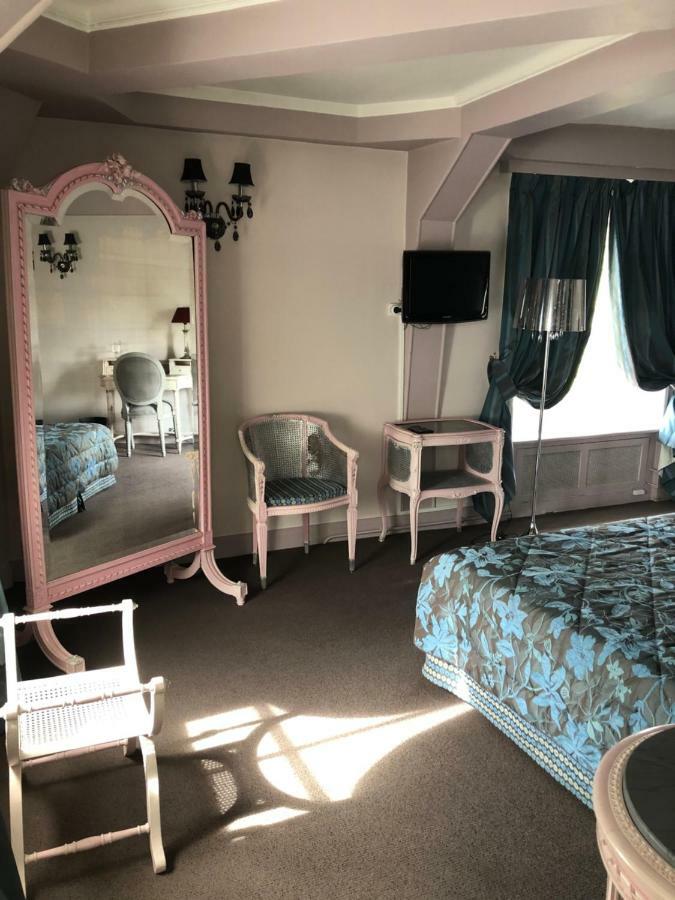 Le Cabouillet Hotel LʼIsle-Adam Buitenkant foto